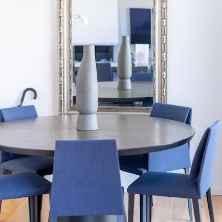 The Hostmaster Metropolitan Penthouse