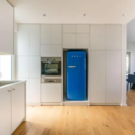 The Hostmaster Metropolitan Penthouse Apartment *