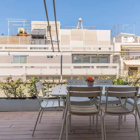 The Hostmaster Metropolitan Penthouse Apartment